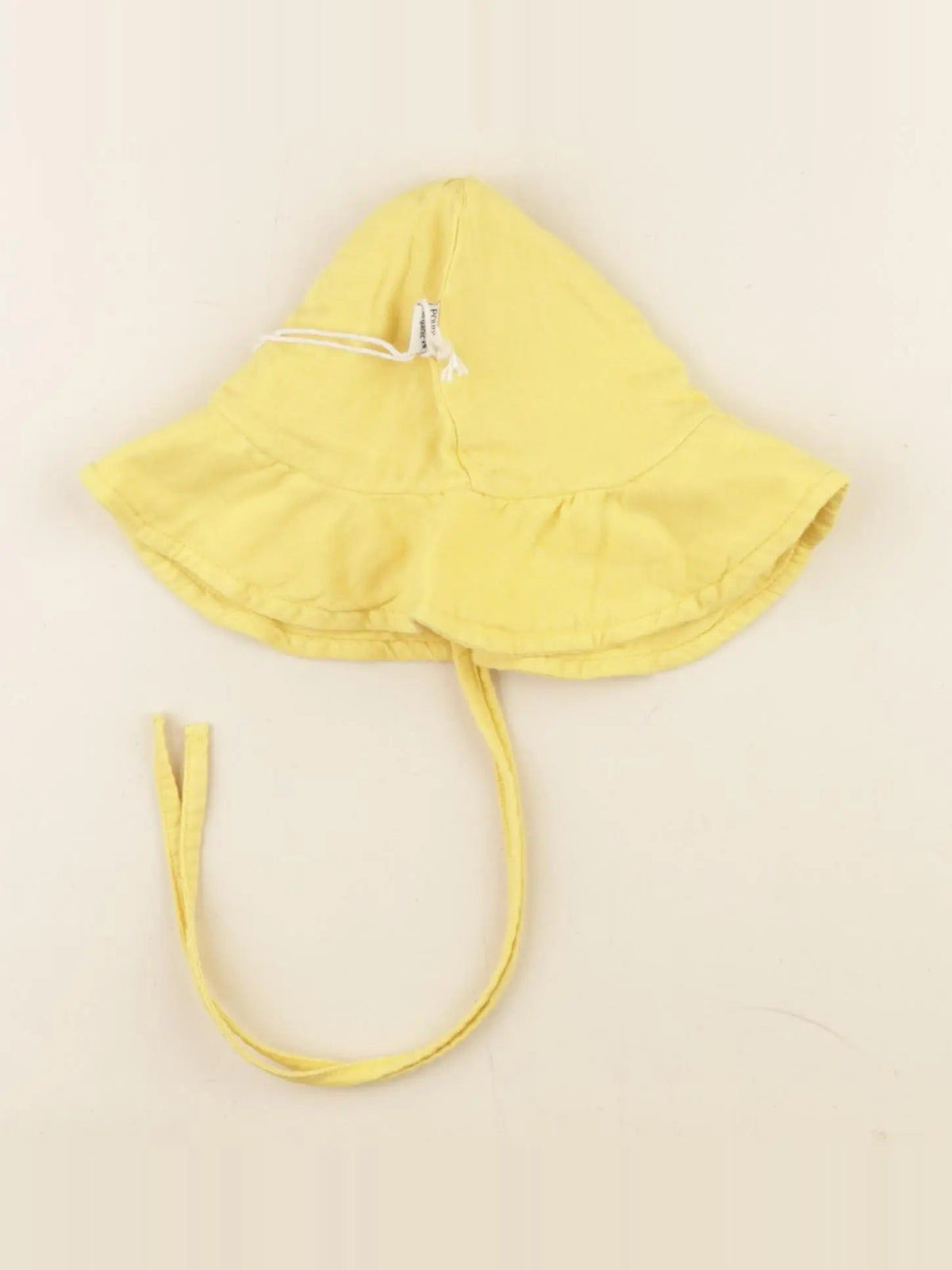 Chapeau pivoine jaune