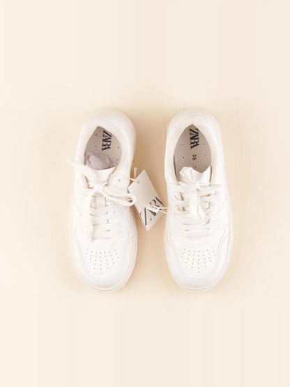 Baskets blanc