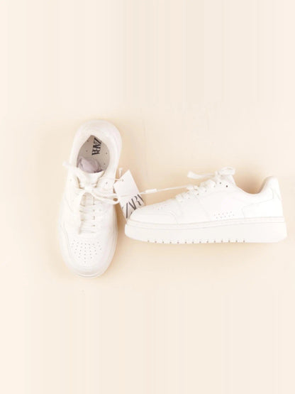Baskets blanc