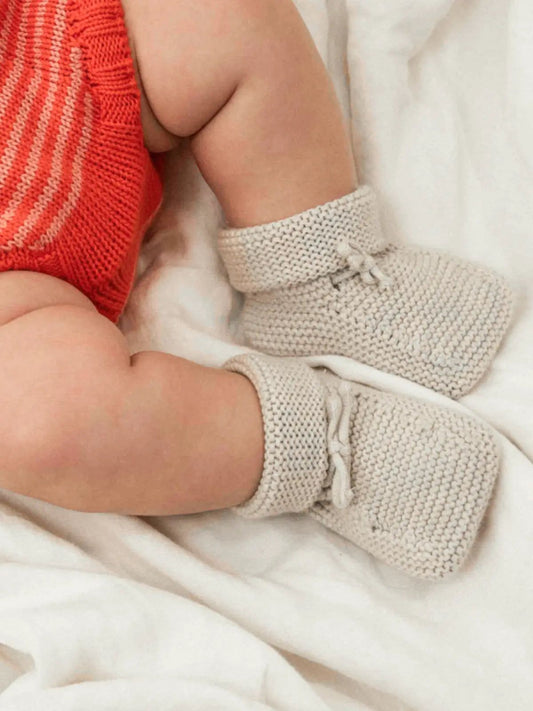 Les chaussons 0-6 mois 100% coton bio beige galet
