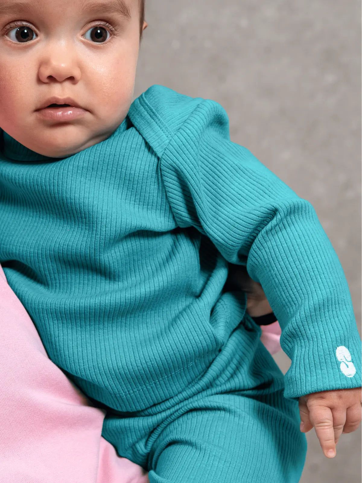 L'ensemble homewear bébé vert canard